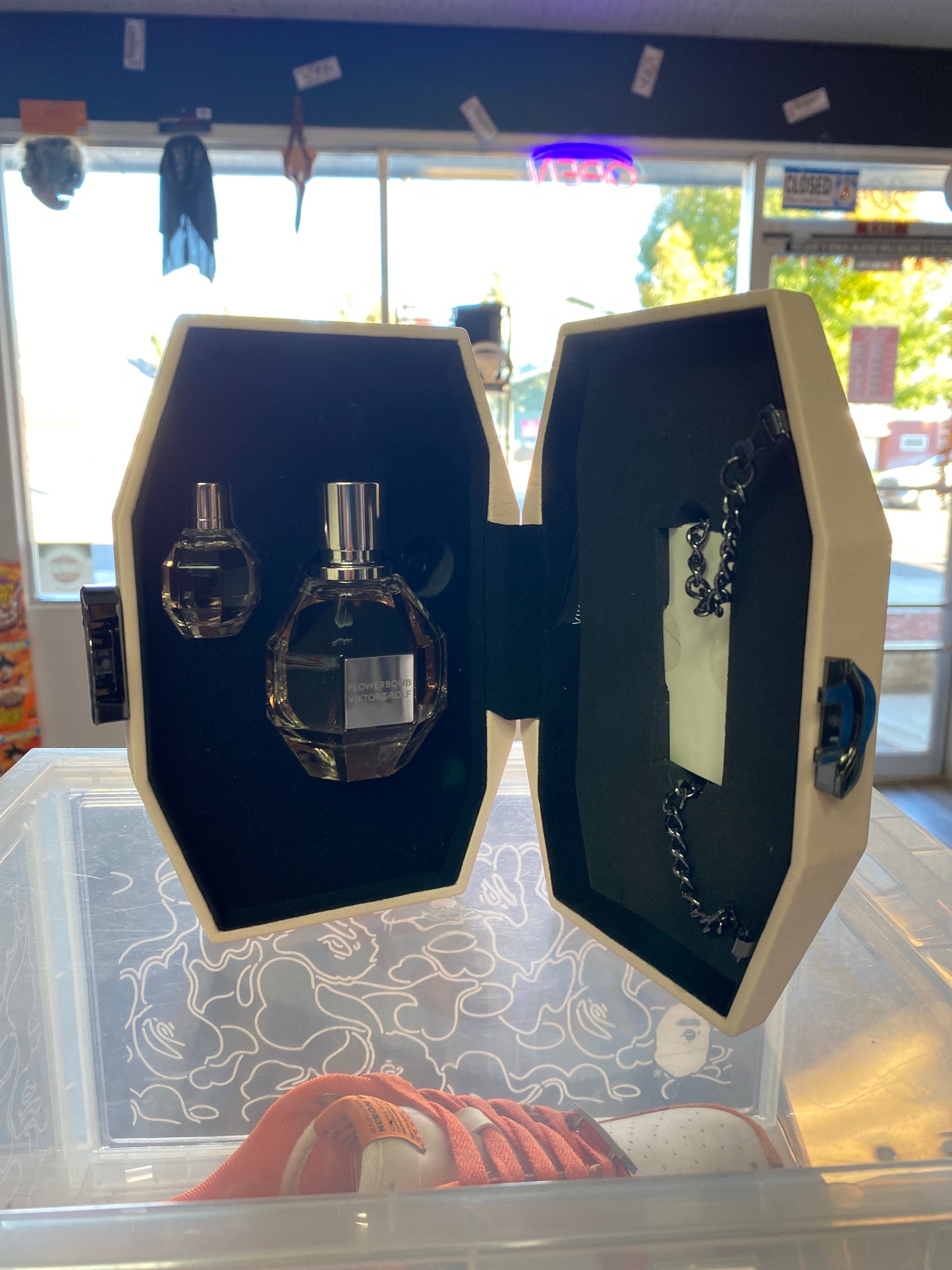 Women’s Perfume & Purse
