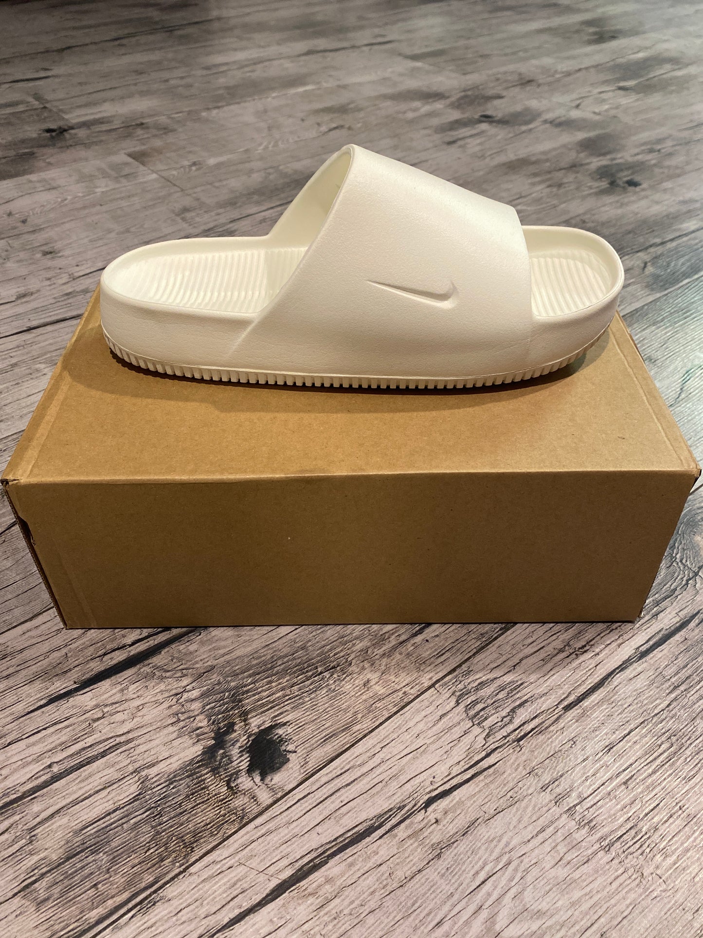 Nike Calm Slide