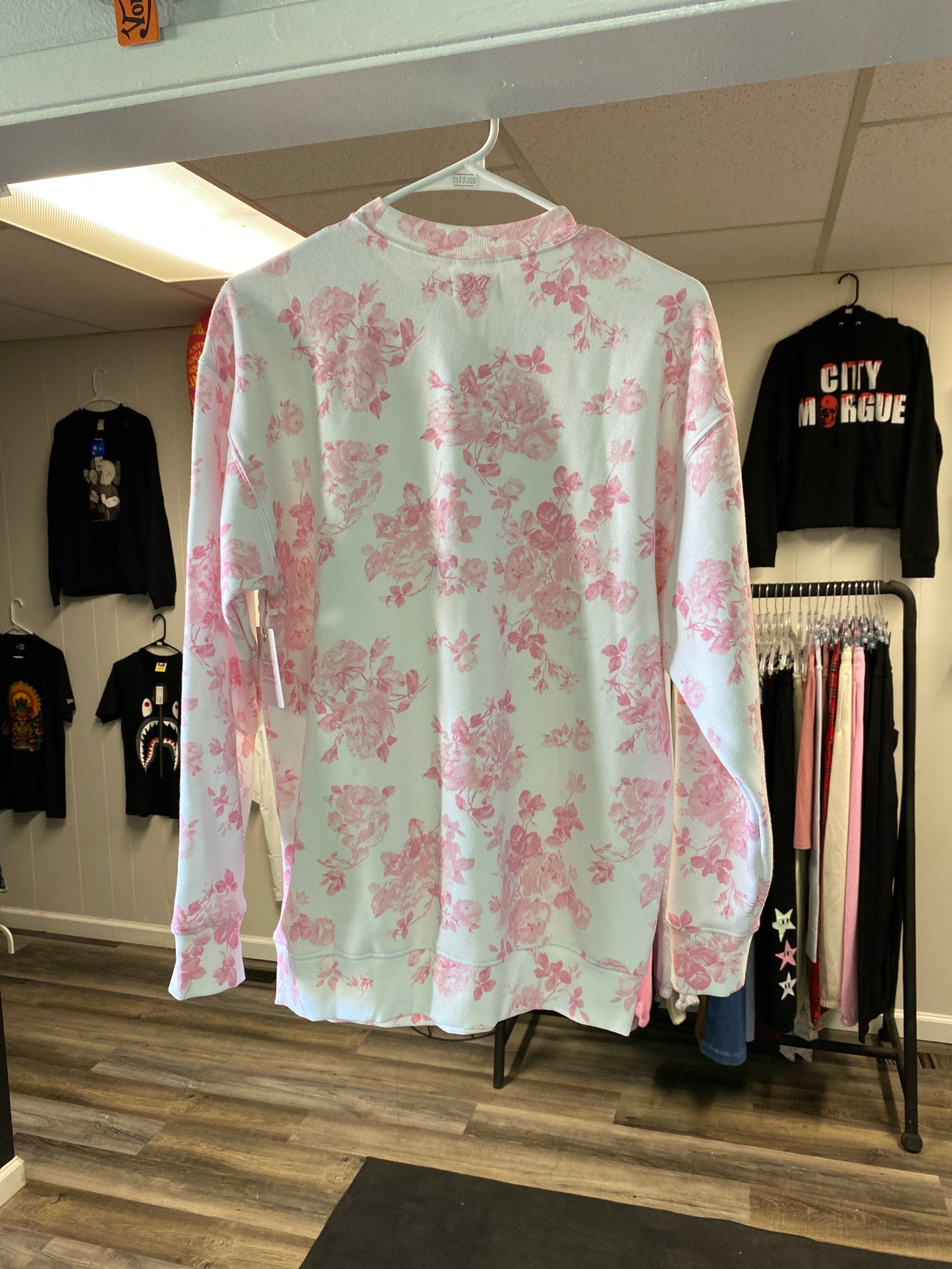 V.S Womens CrewNeck
