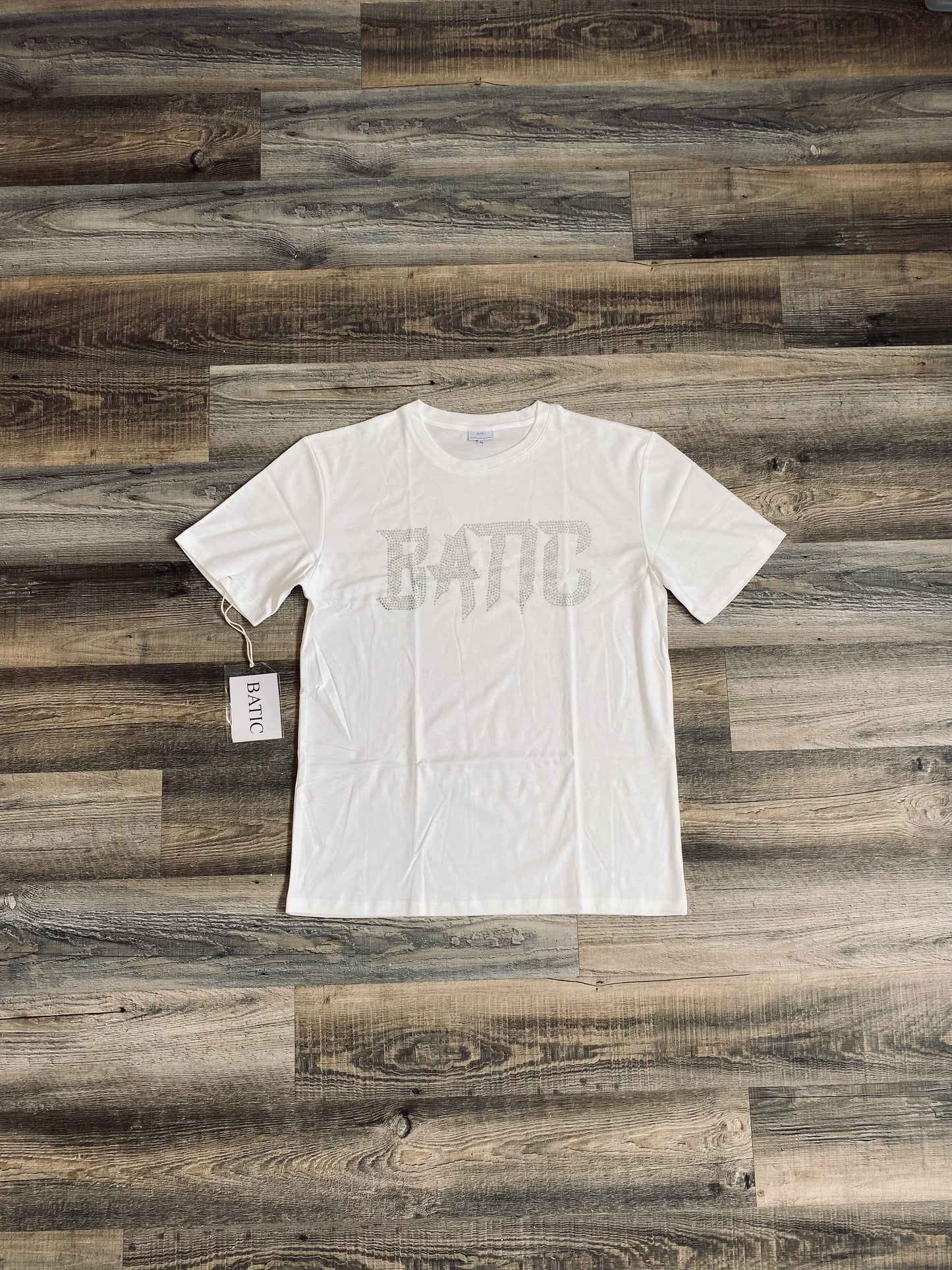 BATIC T-shirt