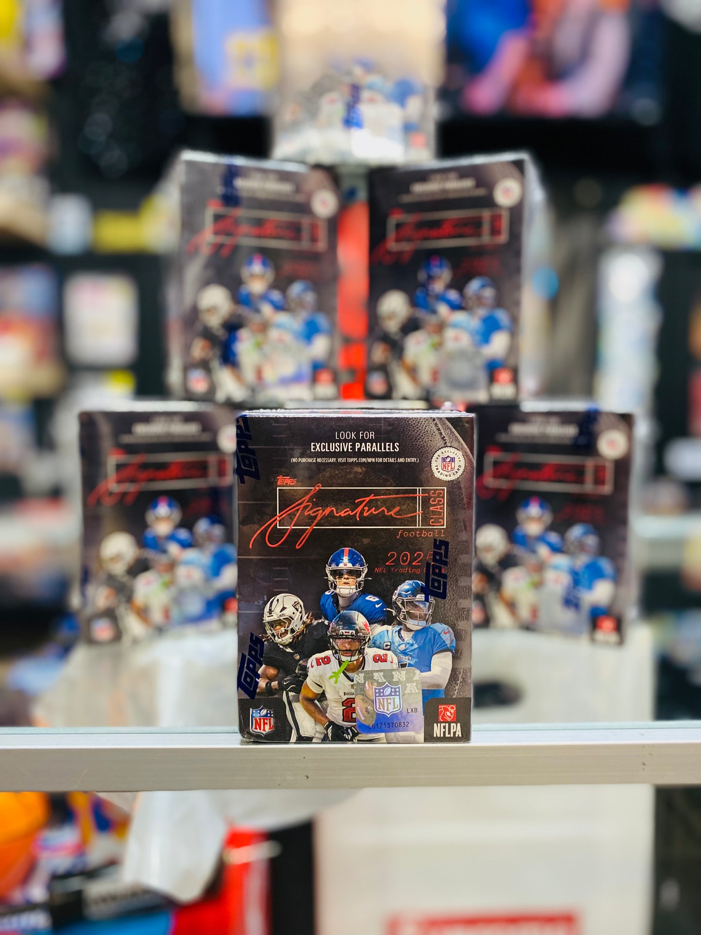 2025 Topps NFL Signature Class Football Trading Card Value Box