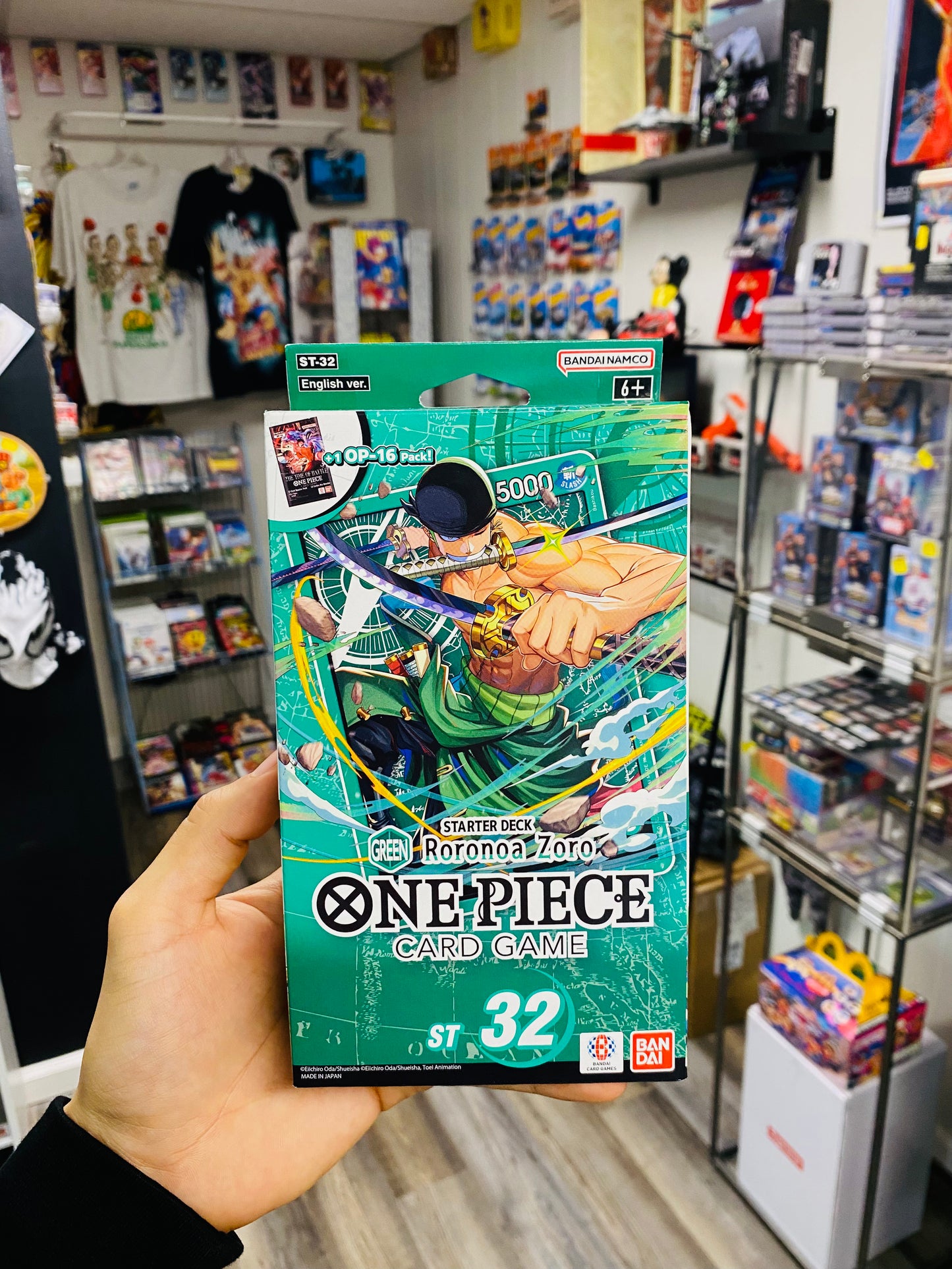 One Piece Starter Deck 32 + OP-16 Booster Pack Roronoa Zoro