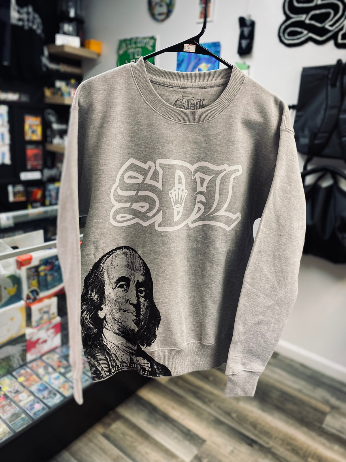 Sky’s Da Limit Heather Gray Crewneck Size Small