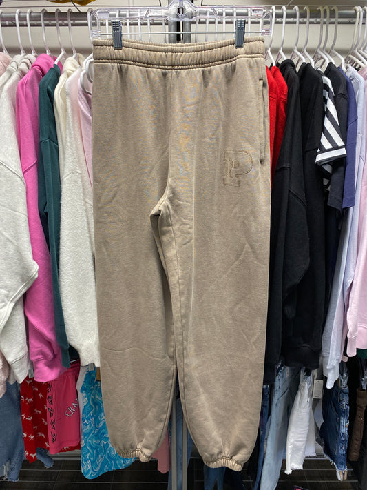 V.s joggers