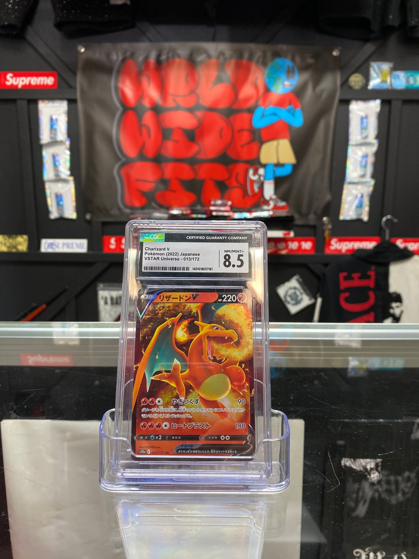 CGC 8.5 Charizard V