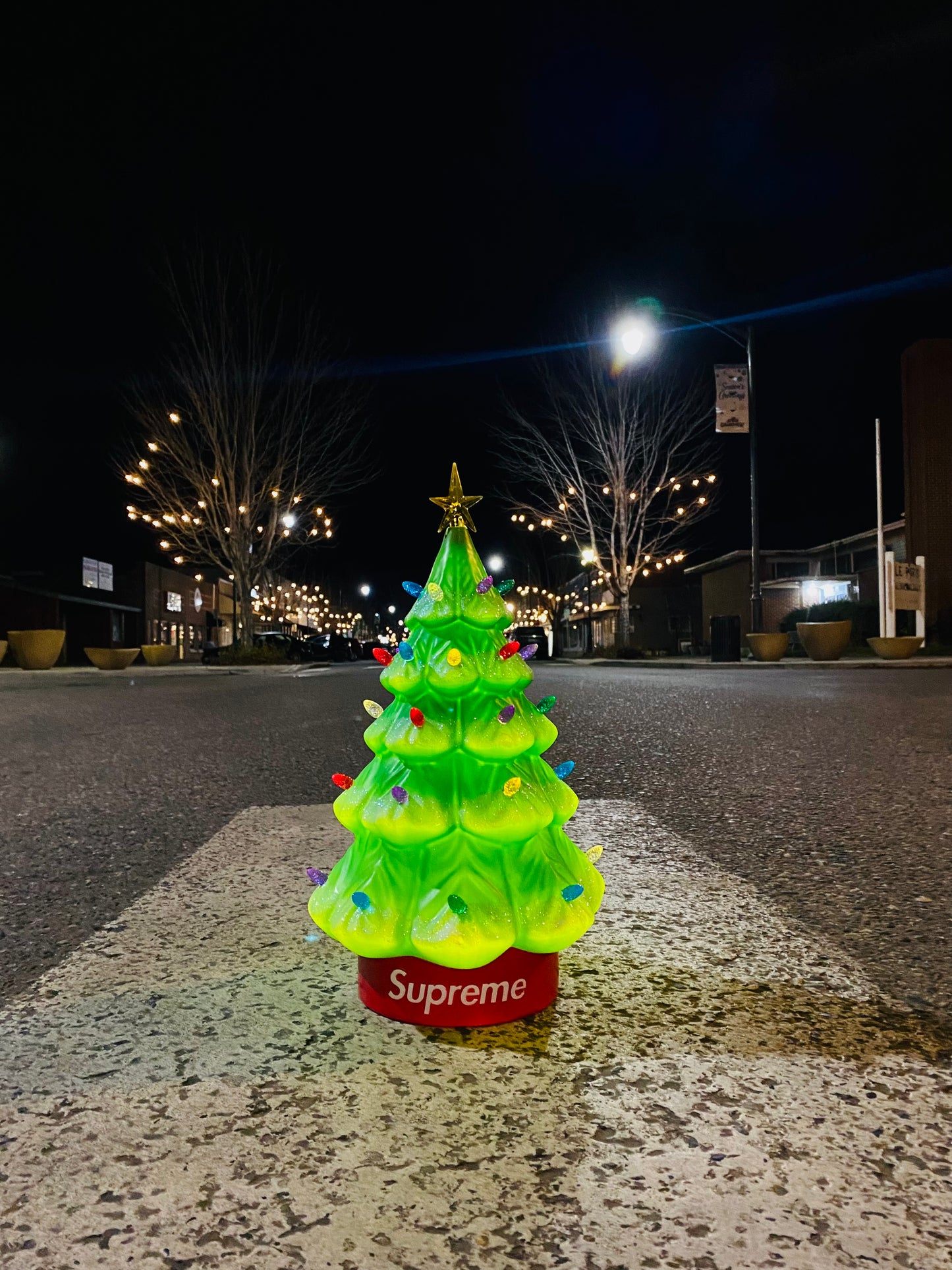 Supreme 15” Light-up Xmas Tree