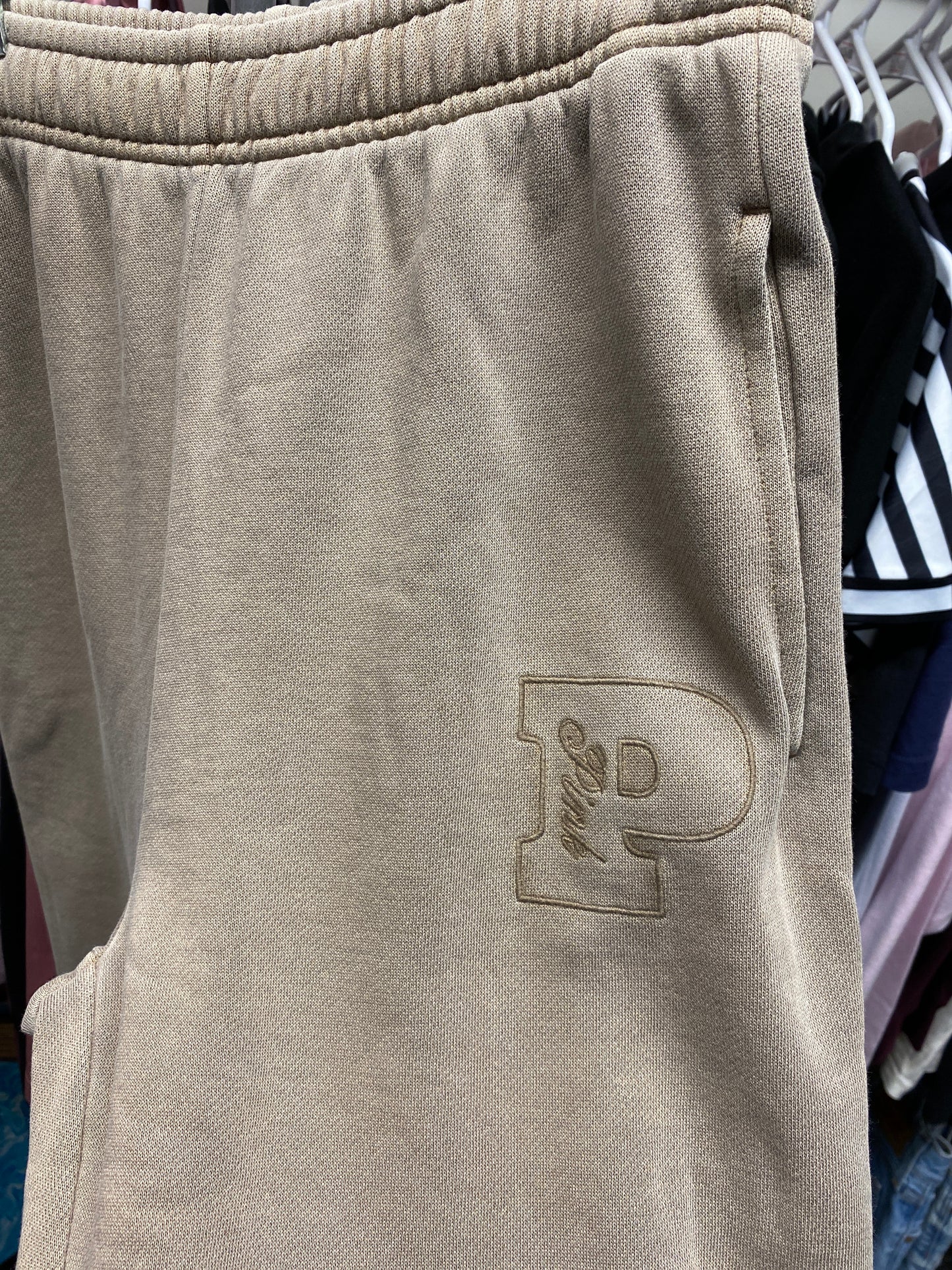 V.s joggers