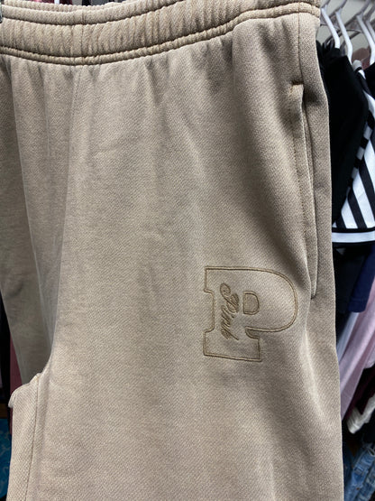 V.s joggers