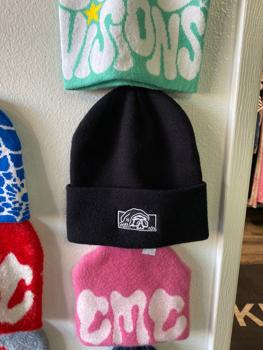 Lurking glass beanie