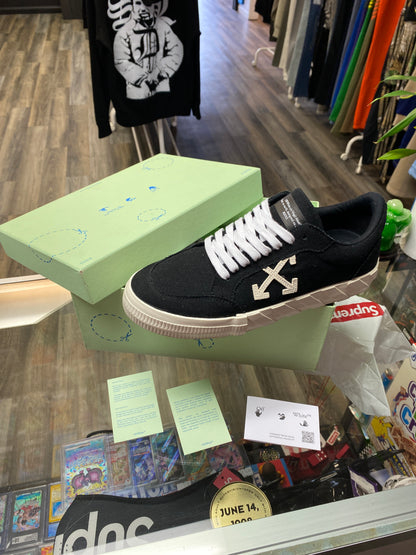Off white low vulcanized canva