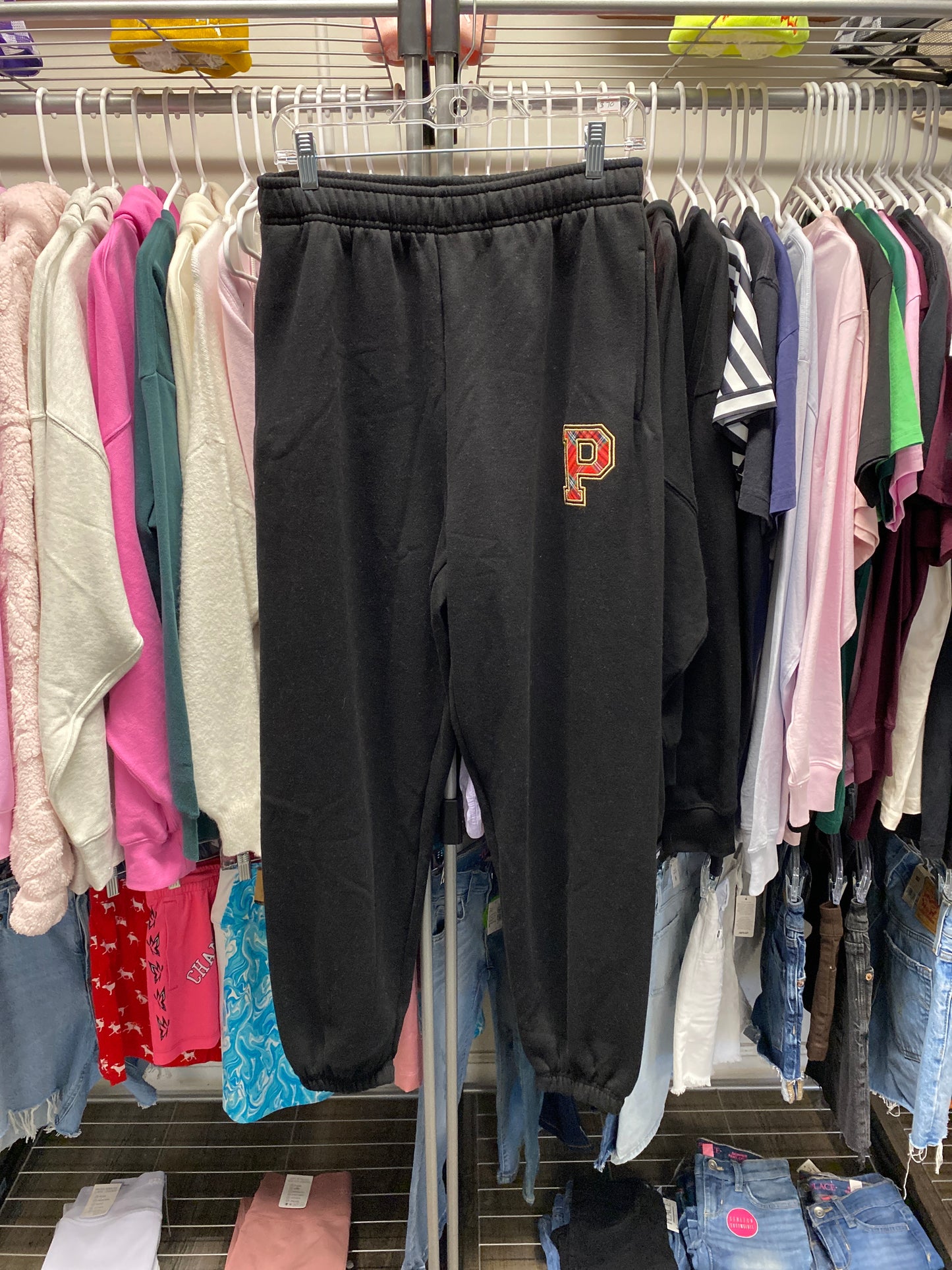 V.s joggers