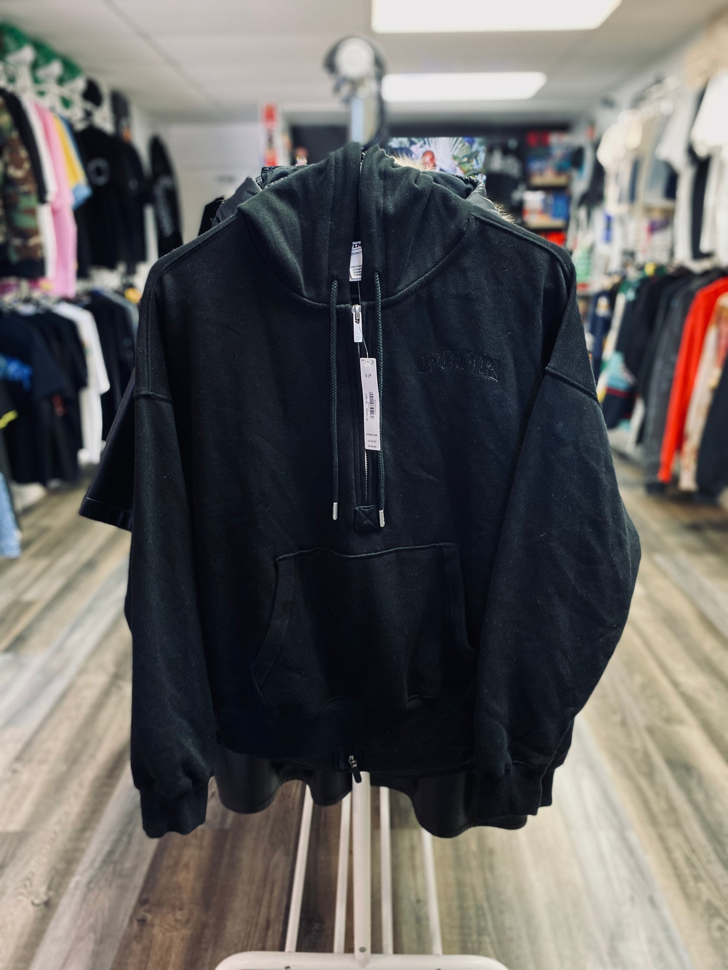 V.S Women’s small half zip hoodie