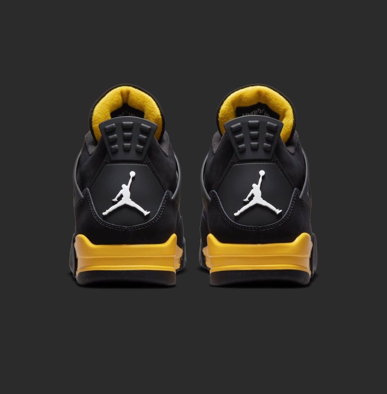 Jordan 4 Retro Thunder (2023) – WRLDWIDEFITS